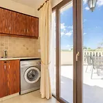 Tsikkos Ena Villa *