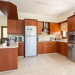 Tsikkos Ena Villa Argaka