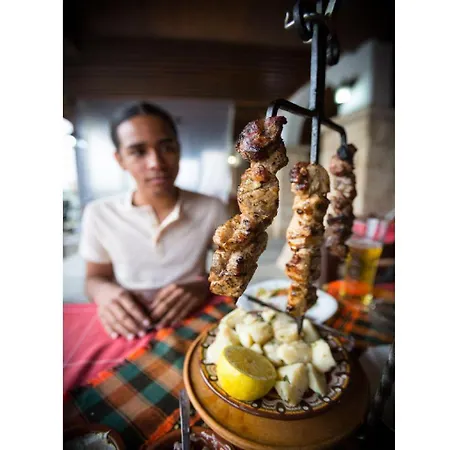 Tsikkos Ena فيلة ارغاكه