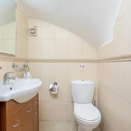 Tsikkos Ena * Αργάκα